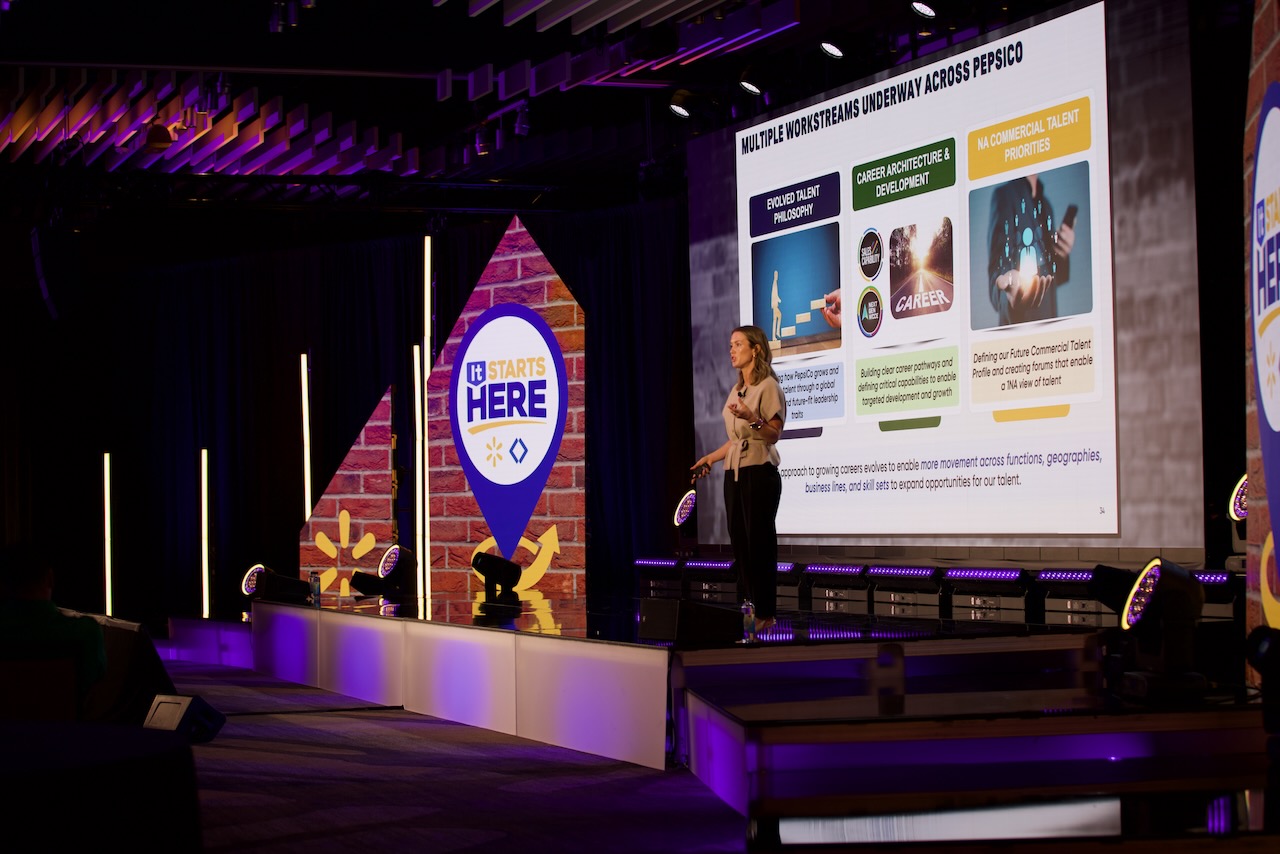 300-Person DFW Corporate General Session